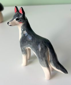 Figurine – Porcelain Grey Wolf
