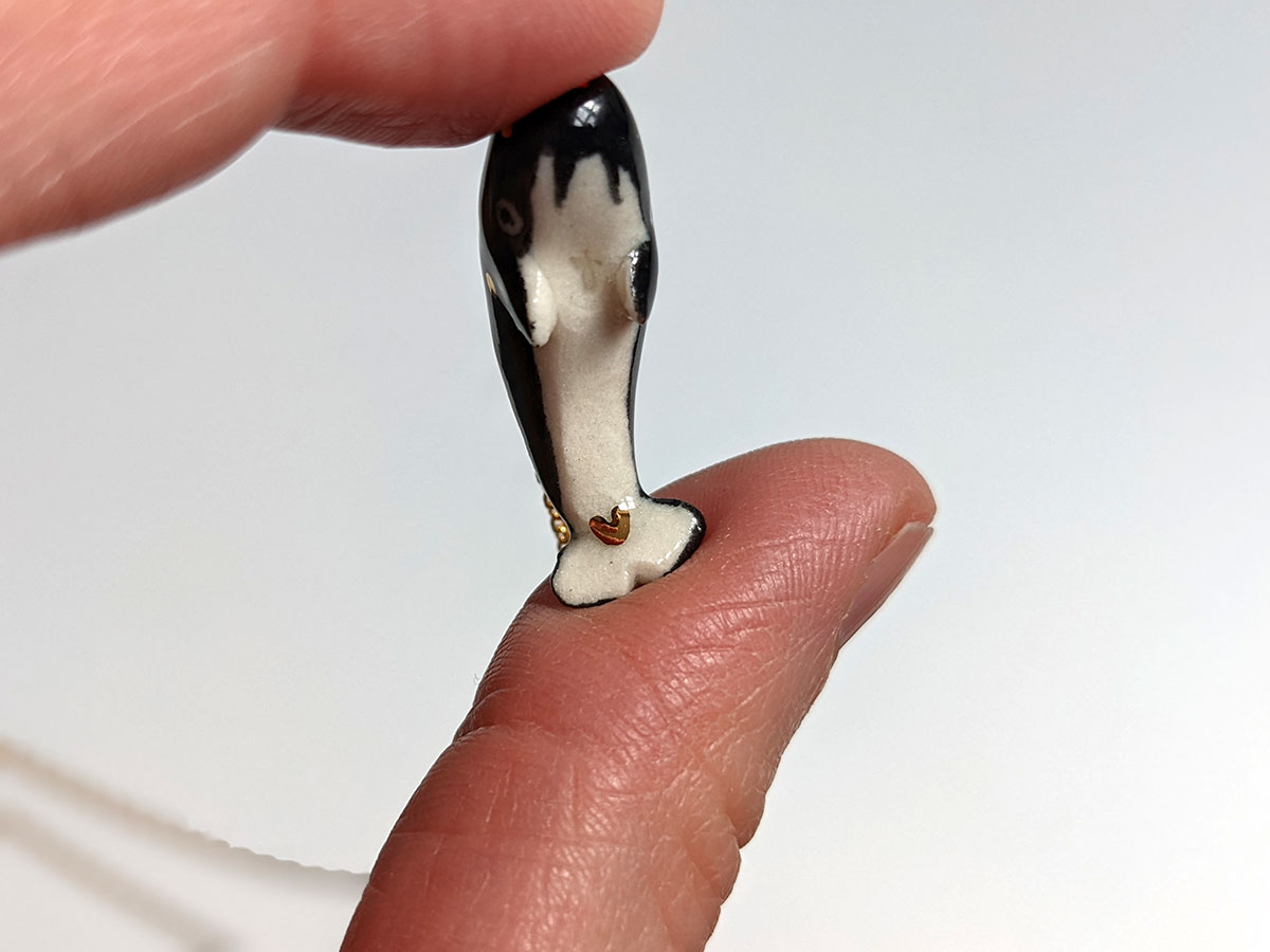 Porcelain Pendant : Diving Spermwhale - Image 3